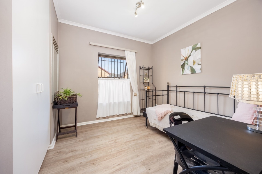 To Let 3 Bedroom Property for Rent in Sonstraal Heights Western Cape